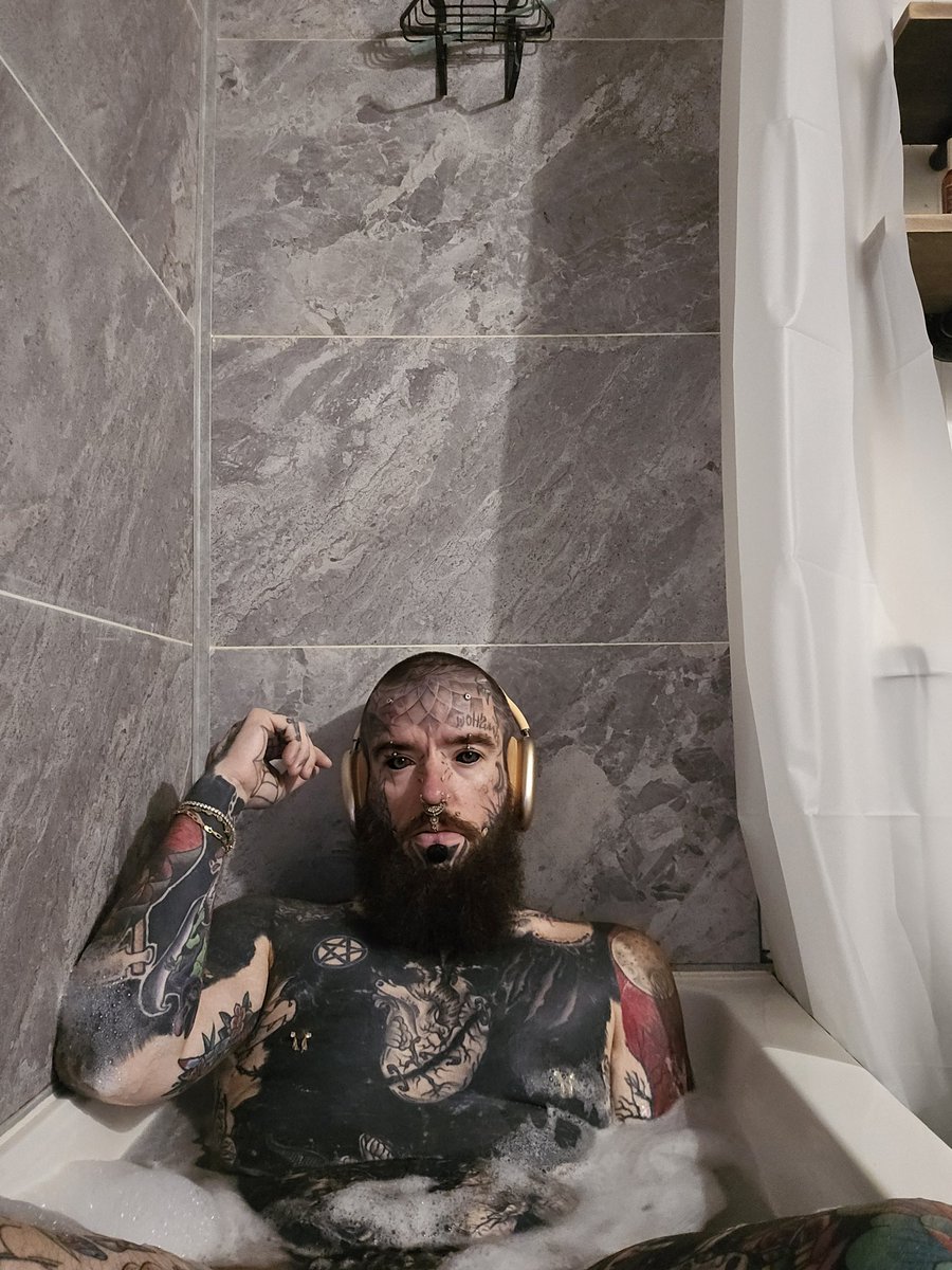 ModifiedDom (@modified_dom) on Twitter photo 