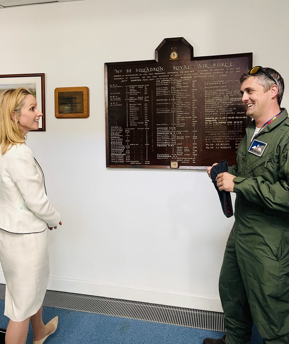 Lucy Rigby KC MP (@lucyrigby) on Twitter photo Always a pleasure to meet personnel from across the Services ๐ฌ๐ง
Whilst at <a href="/RAFNortholt/">RAF Northolt</a> I also met with Sqn Ldr Rob Pratley & WG Cdr Eoin Sands to hear about the highly dependable 32(TR) Squadron <a href="/AirMobilityRAF/">RAF Air Mobility Force</a> <a href="/OC32Sqn/">OC 32 (TR) Sqn</a> - and have a quick look at the Envoy IV โ๏ธ Always a pleasure to meet personnel from across the Services ๐ฌ๐ง
Whilst at <a href="/RAFNortholt/">RAF Northolt</a> I also met with Sqn Ldr Rob Pratley & WG Cdr Eoin Sands to hear about the highly dependable 32(TR) Squadron <a href="/AirMobilityRAF/">RAF Air Mobility Force</a> <a href="/OC32Sqn/">OC 32 (TR) Sqn</a> - and have a quick look at the Envoy IV โ๏ธ
