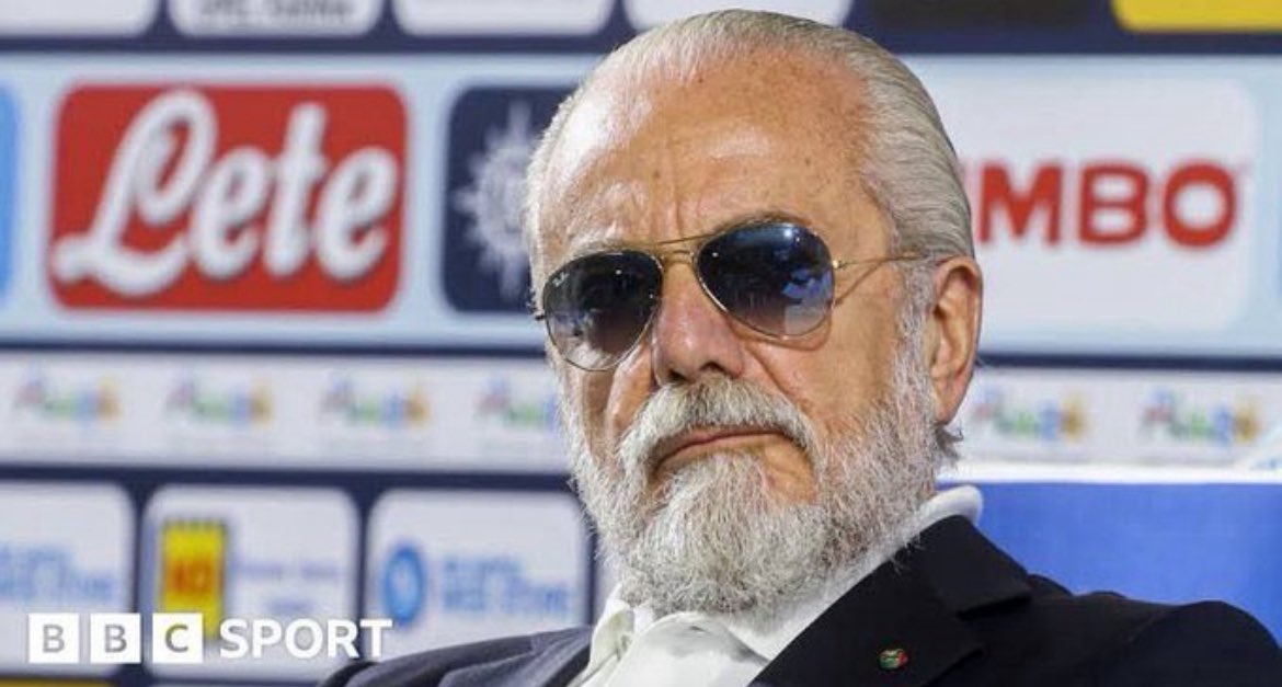 Elimizde telefon altın döviz kuruna bakar gibi Osimhen ne zaman gelecek diye bakıyoruz !

Gün yüzü gürme De Laurentiis !