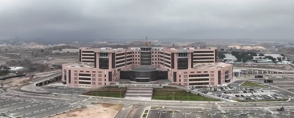 📢 تعلن المدينة الطبية بجامعة الملك خالد عن توفر اكثر من ١٠٠ وظيفة ضمن برنامج التشغيل الذاتي للإستشاريين والتخصصات المصاحبة والإدارية والفنية.

📅 التقديم متاح لمدة ٧ أيام ابتداءً من 14 يوليو 2025
🔗 للتفاصيل والتقديم: kku.edu.sa/ar/jobs/106123