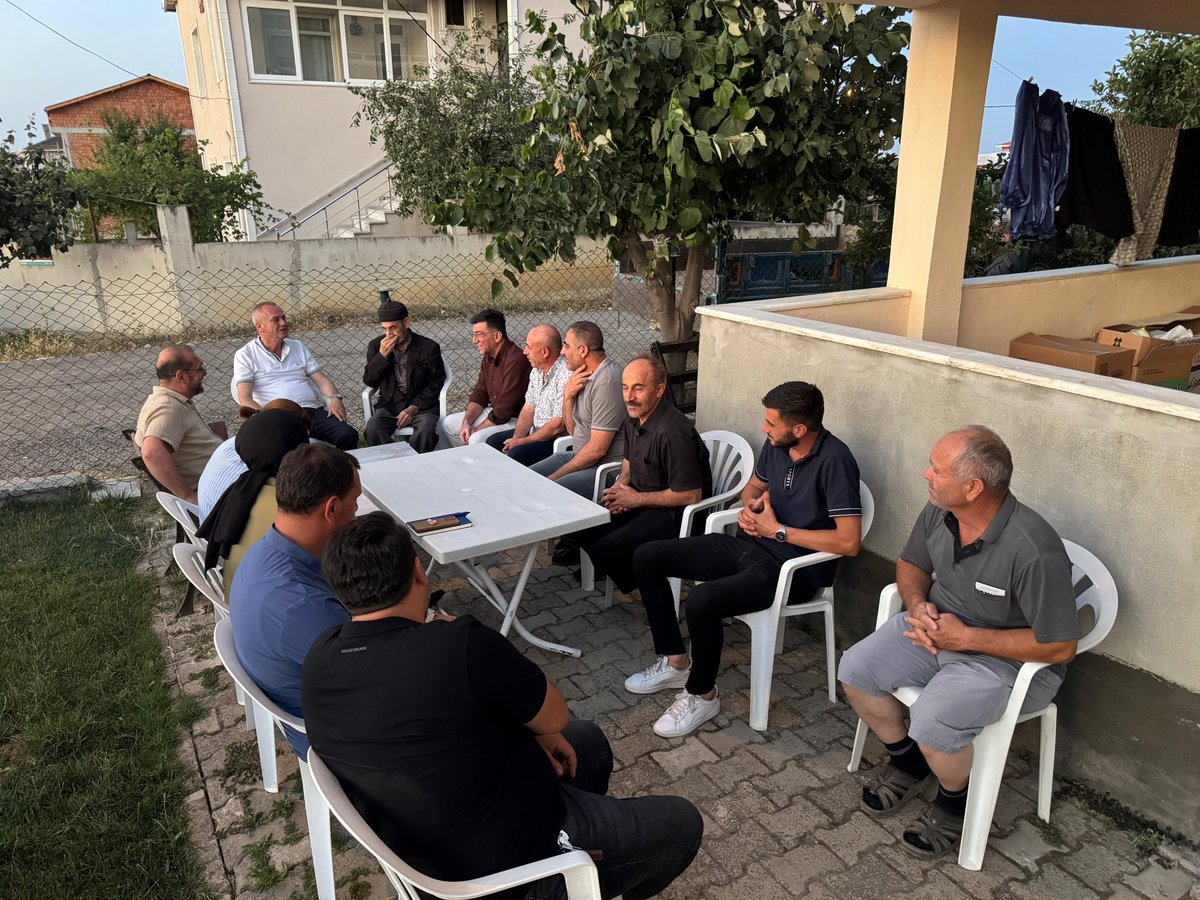 AK Parti Silivri (@silivriakparti) on Twitter photo 📌 Vefa Ziyareti
AK Parti Silivri İlçe Başkanımız Sayın <a href="/sami_barlas/">Sami Barlas</a> , Kadın Kolları Başkanımız Sayın <a href="/fatmameto1/">Fatma Karakoç Meto</a> ve teşkilat mensuplarımızla birlikte, geçmiş dönem Yönetim Kurulu Üyemiz Sayın Yusuf Buga’yı vefa ziyaretlerimiz kapsamında ziyaret ettik.
Partimizin kuruluşundan 📌 Vefa Ziyareti
AK Parti Silivri İlçe Başkanımız Sayın <a href="/sami_barlas/">Sami Barlas</a> , Kadın Kolları Başkanımız Sayın <a href="/fatmameto1/">Fatma Karakoç Meto</a> ve teşkilat mensuplarımızla birlikte, geçmiş dönem Yönetim Kurulu Üyemiz Sayın Yusuf Buga’yı vefa ziyaretlerimiz kapsamında ziyaret ettik.
Partimizin kuruluşundan