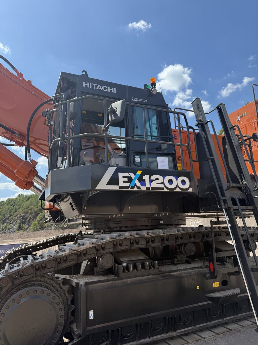 The Walters Group (@thewaltersgroup) on Twitter photo Our new <a href="/hitachi_uk/">Hitachi Construction Machinery UK</a> EX1200 went off to work today.. #QuarryWork #WaltersWay Our new <a href="/hitachi_uk/">Hitachi Construction Machinery UK</a> EX1200 went off to work today.. #QuarryWork #WaltersWay