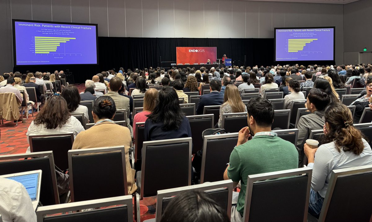 JoyYWu's tweet image. Really heartened by the interest in bone endocrinology at #ENDO2025. A packed room for SY50 ‘Paradigm Shifts in Osteoporosis Treatment: Treating to Target’
#BoneHeads 🦴
