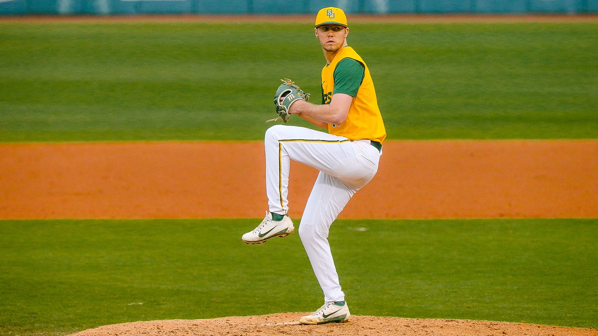 BaylorBaseball's tweet image. Baylor's last four closers to be drafted are something else 👀
✅ Led the country in K:BB
✅ Saved six of 10 wins in COVID season
✅ Posted a 0.00 ERA
✅ Program's all-time saves leader
Elite company.
#SicEm 🐻⚾️ | #Together