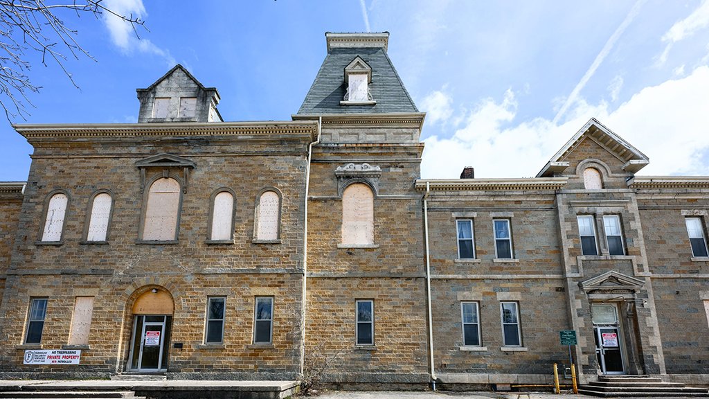 Fusioncorp_Dev's tweet photo. 🔙 #FlashbackFriday | Check out our project, transforming Owen Sound's historic jail into a modern hub! 🏛️➡️🏗️ Read more: 👉 https://t.co/AlsM4Uq6Dd  

#Fusioncorp #NickAinis #AdaptiveReuse #UrbanRevitalization #HistoricPreservation #GeneralContractors #ThrowbackProject https://t.co/DaO5bsT7Dt