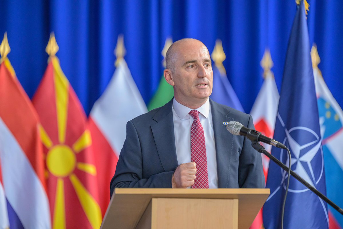 NATO_KFOR's tweet image. Today, the Chief of Staff of the #NATO-led #KFOR mission, RDML Maximilian Clark, and the Ambassador of Montenegro to Kosovo, H.E. Bernard Čobaj, presided over the Montenegrin National Day Ceremony at KFOR HQ in Camp Film City, Pristina.

#UNITASOMNIAVINCIT 
#StrongerTogether