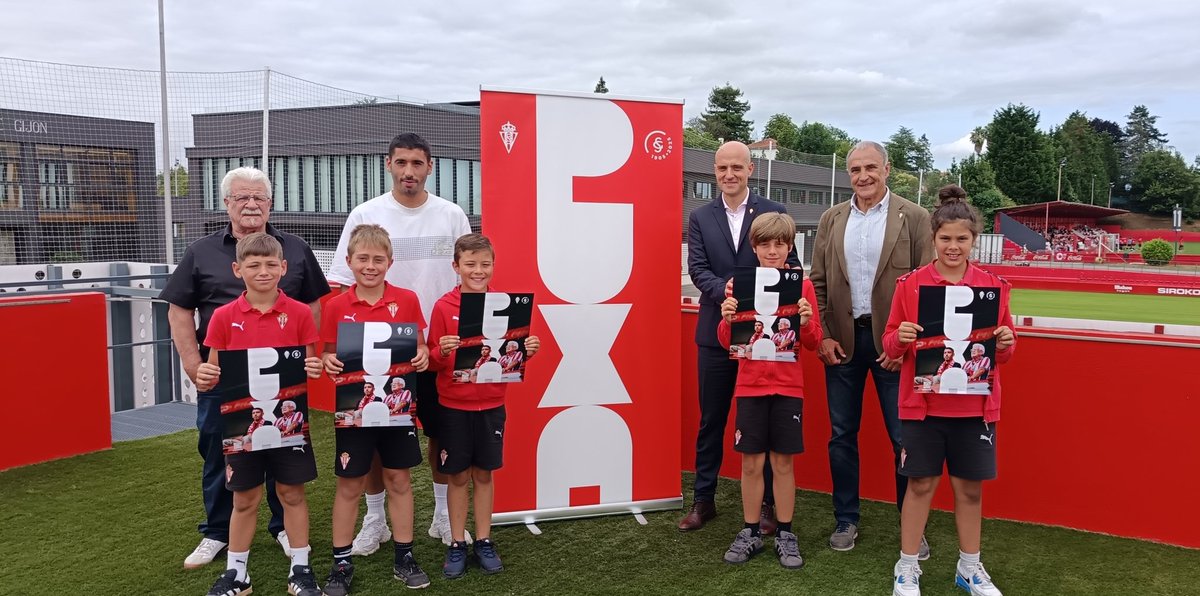 SER Deportivos Gijón (@serdepgijon) on Twitter photo 🔊 #PODCAST SER Deportivos Gijón (14/07/2025)
🎫 El Sporting no sube sus abonos
⚽ Objetivo: cuatro fichajes. No vendrá un delantero
🏟️ <a href="/montuero/">Ramón Tuero</a> pide a <a href="/CarmenMoriyon/">Carmen Moriyón</a> que se replantee el Mundial
📝 Diario de Verano de <a href="/DavidGonzalezzz/">DAVID GONZÁLEZ</a>
cadenaser.com/audio/ser_gijo… vía <a href="/SER_Gijon/">SER Gijón</a> 🔊 #PODCAST SER Deportivos Gijón (14/07/2025)
🎫 El Sporting no sube sus abonos
⚽ Objetivo: cuatro fichajes. No vendrá un delantero
🏟️ <a href="/montuero/">Ramón Tuero</a> pide a <a href="/CarmenMoriyon/">Carmen Moriyón</a> que se replantee el Mundial
📝 Diario de Verano de <a href="/DavidGonzalezzz/">DAVID GONZÁLEZ</a>
cadenaser.com/audio/ser_gijo… vía <a href="/SER_Gijon/">SER Gijón</a>