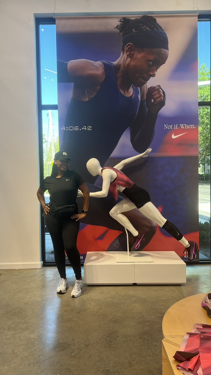 toushay__'s tweet image. Faith Kipyegon shot by me for @Nike.