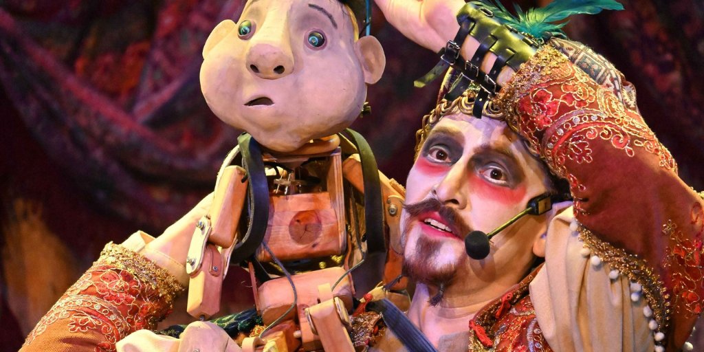 Instituto Cultural de México en España (@imexesp) on Twitter photo ❗️El 16 de julio la compañía de teatro 🇲🇽<a href="/JengibreTeatro/">JengibreTeatro</a> presentará “Duelo de Brujos” en el <a href="/festivalalmagro/">Festival de Teatro Clásico de Almagro</a>. La obra participa en la sección Barroco Infantil del Festival.
🤝 Colabora: <a href="/IMEXEsp/">Instituto Cultural de México en España</a>
bit.ly/44NpZ4j
📍 Teatro Municipal de Almagro
📆 16 julio
🕗 20.00 h ❗️El 16 de julio la compañía de teatro 🇲🇽<a href="/JengibreTeatro/">JengibreTeatro</a> presentará “Duelo de Brujos” en el <a href="/festivalalmagro/">Festival de Teatro Clásico de Almagro</a>. La obra participa en la sección Barroco Infantil del Festival.
🤝 Colabora: <a href="/IMEXEsp/">Instituto Cultural de México en España</a>
bit.ly/44NpZ4j
📍 Teatro Municipal de Almagro
📆 16 julio
🕗 20.00 h
