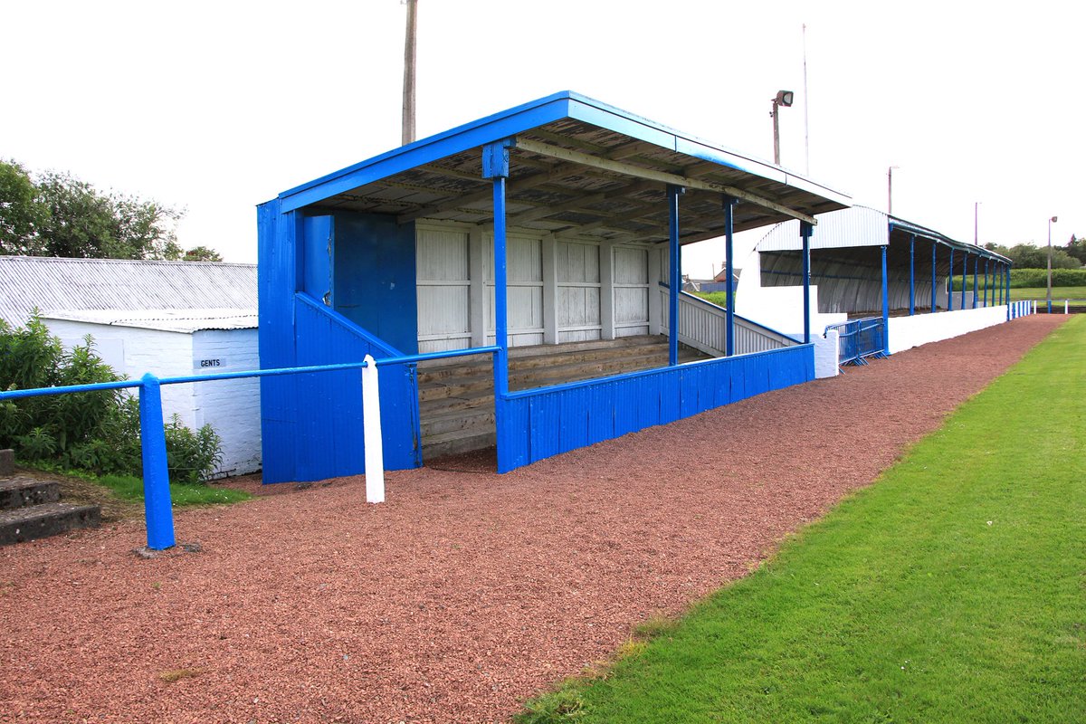 paul_gtastic's tweet image. All of these Scottish structures feature in our book, BEYOND The Cemetery End. They are Bo'ness United (stand lost in 2012), Clydebank (ground lost in 1996), Lanark United (2 stands lost in 2022) and St Cuthbert Wanderers (stand lost in 2013).
More at: groundtastic.co.uk/beyond