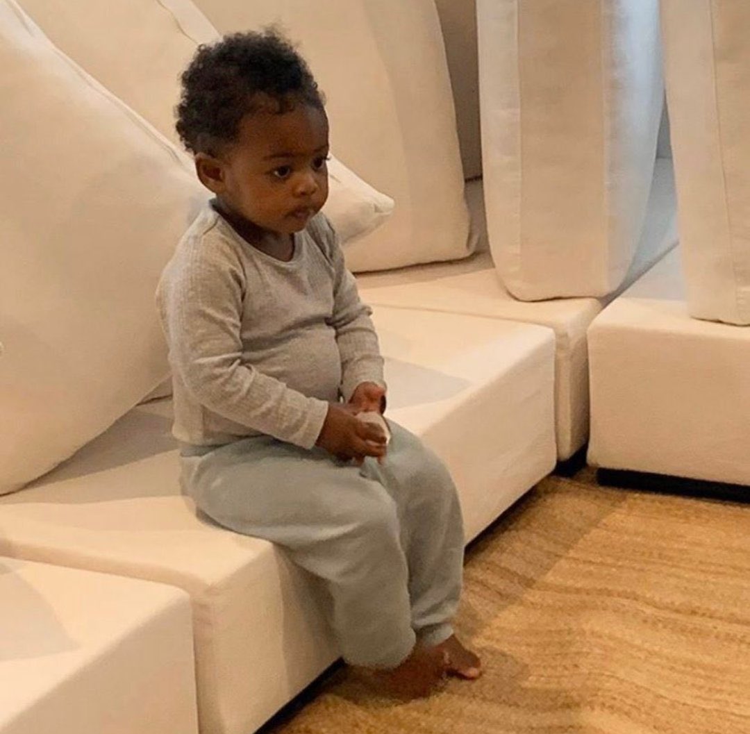 Harigihe umuntu aca mubihe bigoye akagirango Imana yaramwibagiwe pee😌😭