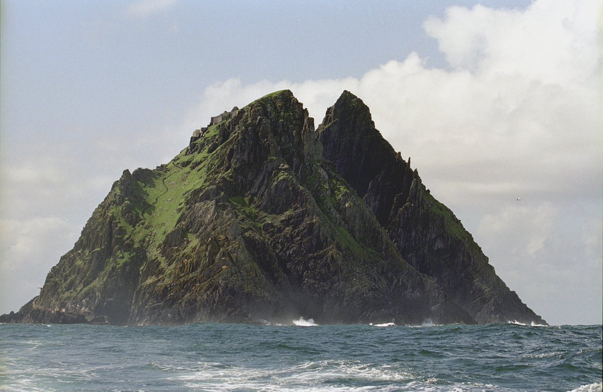 Skellig Michael, Ireland (6th century)
A Monastery at the Edge of the World

Irish monks built a monastery on a jagged rock 700 feet above the ocean, where waves crash like thunder.

They lived like angels, praying and fasting in solitude.

Today it's a UNESCO site, and a symbol