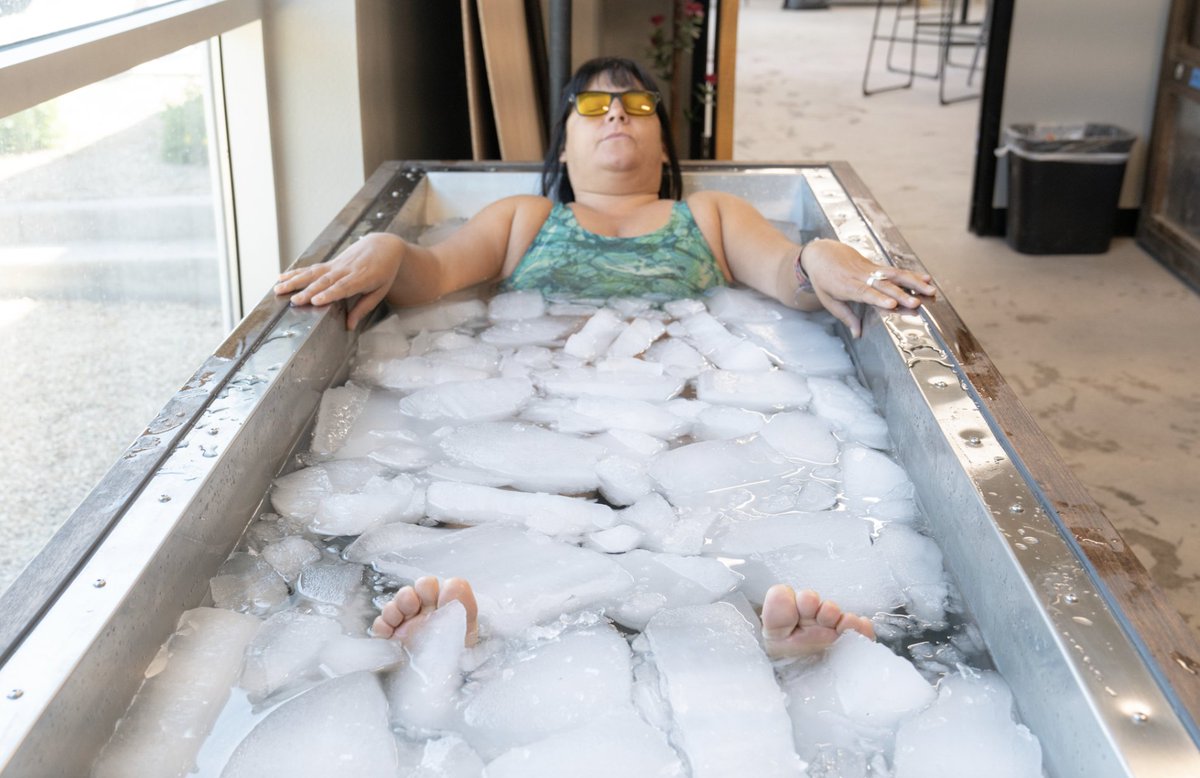 MorozkoForge's tweet image. Electromagnetic field (EMF) expert Brian Hoyer tested the electrical properties of the Morozko ice bath for Luke Storey and Ben Greenfield. As he explains in the video above, he discovered the Morozko has "amazing" grounding properties that are beneficial for human health.…