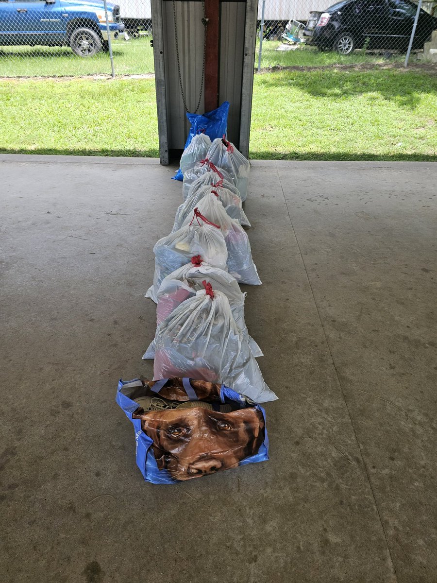 CC_USAVoices's tweet image. We’ve officially received our first donations—both on-site and online!
A special thank you to Mrs. Lisa Hill for donating at American Legion Post 618 in Willis, & Mrs. Sandra Hughes for being our very first online donor. We’re just getting started!
