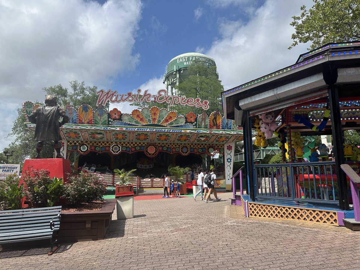 Great time ⁦<a href="/AdventurelandLI/">Adventureland Long Island</a>⁩ ! (Question: didn’t this ride go backwards when we were kids?)