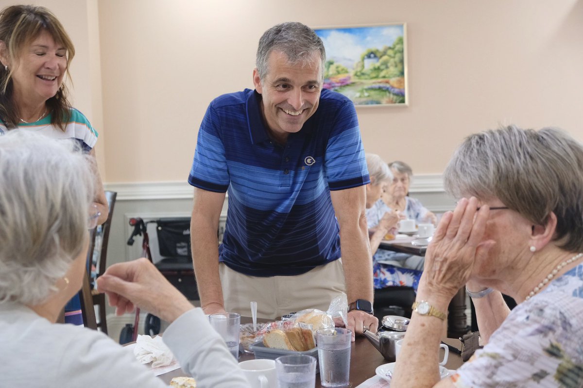 boissoal's tweet image. Une belle heure de dîner avec les résidents de La Providence à Plessisville!
J’ai eu le plaisir de discuter avec vous et surtout de souhaiter un joyeux anniversaire à Mme. Mercier, qui fête ses 92 ans aujourd’hui !
Vous me confiez vos préoccupations : votre pension de…