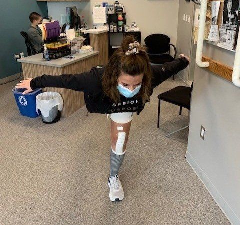 At 52, Laura was told she was too young for a knee replacement, until chronic pain pushed her to act. She traveled from Kansas to Vail for surgery with Dr. Cafferky and is now back to hiking, cycling &amp; dancing! 🙌

Read her story: buff.ly/Dfb7jqZ

#PatientTestimonial