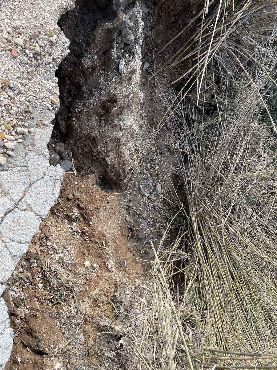 Jmaespinosa's tweet photo. @Ayto_Cehegin ¿Y los afectados por los destrozos de la Dana en los accesos a nuestros domicilios? Para cuando...
¿Qué criterios habrá seguido el ayuntamiento para priorizar unas obras sobre otras? https://t.co/Gj7KhqZMfe