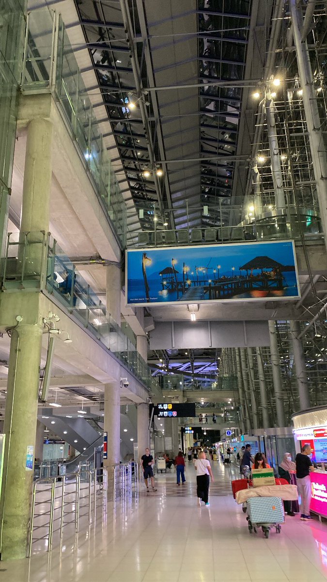 Back to home 🇹🇭🇹🇭🇹🇭 
Time to go to school 6 AM LOOOOL