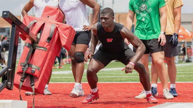 Ohio freshman athlete <a href="/JudahBlair1/">Judah Blair</a> discusses working out with the #Buckeyes and <a href="/JLaurinaitis55/">James Laurinaitis</a> in June.

✍️ <a href="/Bill_Kurelic/">Bill Kurelic</a> 
247sports.com/college/ohio-s…