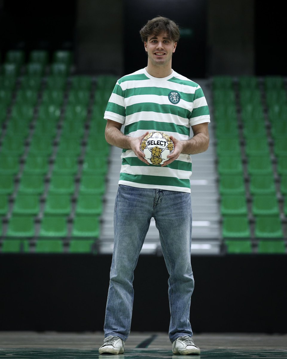 Sporting CP - Modalidades (@scpmodalidades) on Twitter photo 🗣️ “Estou muito contente por passar a fazer parte da família Sporting CP. Para um jovem é um sonho poder jogar num Clube como este" - Carlos Álvarez 🤾♂️️
Declarações completas 👉 bit.ly/4lkVc5M 🗣️ “Estou muito contente por passar a fazer parte da família Sporting CP. Para um jovem é um sonho poder jogar num Clube como este" - Carlos Álvarez 🤾♂️️
Declarações completas 👉 bit.ly/4lkVc5M