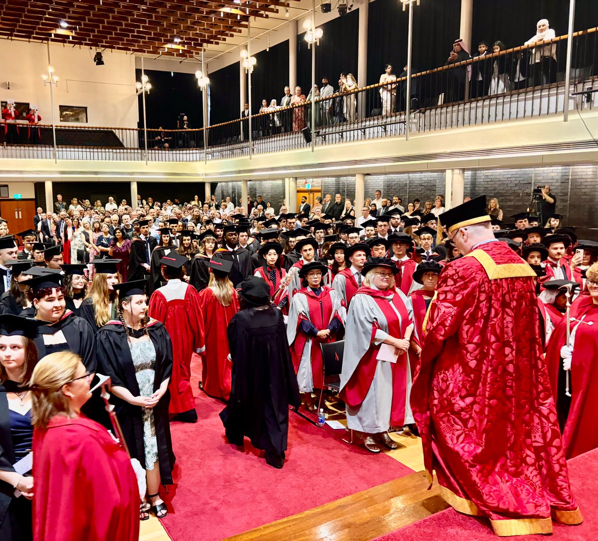 RealGeoffBarton's tweet image. Quite a day: honoured to receive the @LancasterUni Alumni Award today … and to retrace my DJ roots @bailrigg_fm. Lancaster Uni changed the direction of my life, and I can’t thank them enough. An extraordinary place of learning, social mobility and ambition.