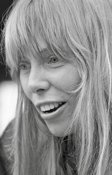 Not sure why but sometimes images just get me. Normally move on but as I'm ill in my bed I dwell. But Joni Mitchell backstage at a festival just seems to capture her creativity and brilliance. And as a writer, I simply don't know why. It just does! And it's Gray ... not Blue! x