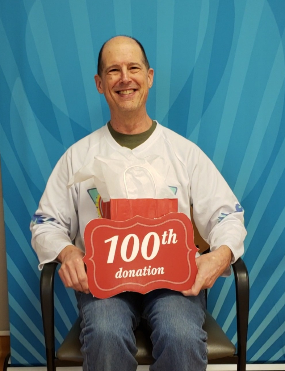 giveblood's tweet image. This #MilestoneMonday, we’re celebrating Christopher's 100th donation. ❤️ Amazing job, Christopher! 👏 #donateblood #donatebloodsavelives #givebloodSBC