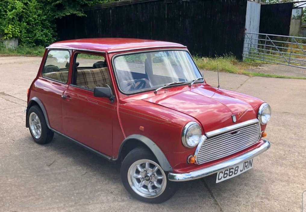 I'd love to see #ScottiePippen trying to drive an old school 1986 Mini, no other reason other than it would be funny #AustinMiniCity #ChicagoBulls <a href="/ScottiePippen/">Scottie Pippen</a>