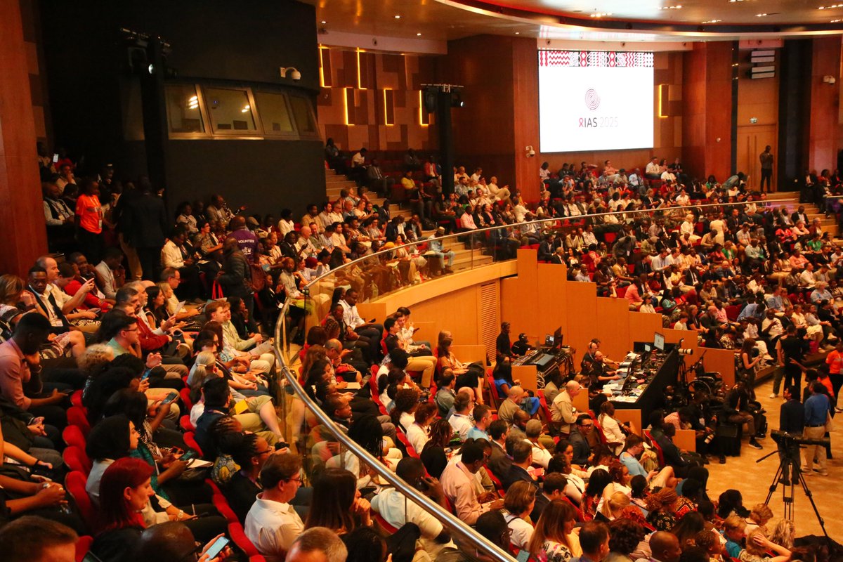 rrpplus's tweet image. Community led, differentiated services delivery sighted among key considerations to ending AIDS at the official opening ceremony of the #IAS2025 in Kigali, together with long acting HIV prevention and treatment, integration of HIV services in Primary Health Care and continued…