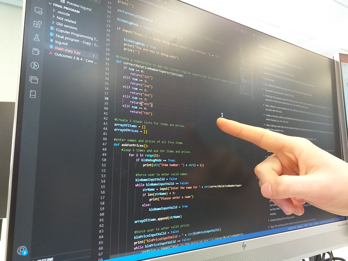 BordersCollege's tweet image. ๐ป The HNC Computing course at Borders College is your launchpad into a dynamic digital career.
๐ Start your journey this August โ apply now and shape the future with tech!
๐ bit.ly/4mNXJ9I
#ChooseCollege #FutureInTech