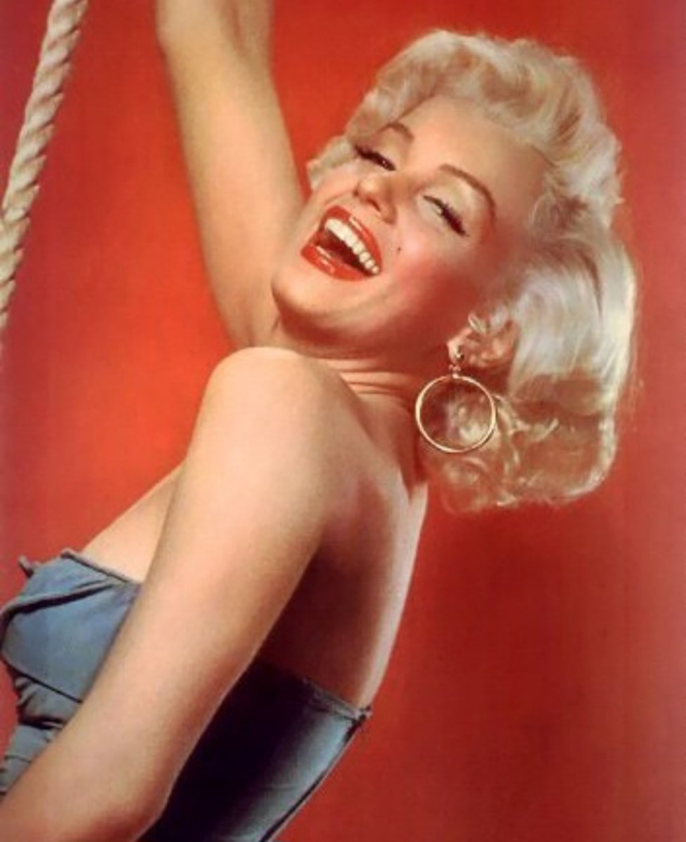 MarilynSpirit's tweet image. Let the desire to be yourself be greater than the need to fit in.