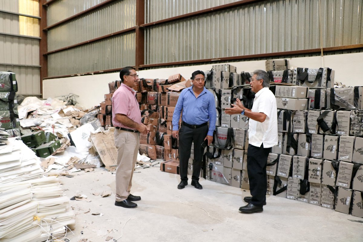 IEPACYucatan's tweet image. ♻️ Hoy se llevó a cabo la Apertura de la Bodega para la Destrucción de la Documentación Electoral y Reciclaje del Material Electoral, en cumplimiento con los principios de legalidad, transparencia y sustentabilidad.

#IEPACYucatán #TransparenciaElectoral #ReciclajeResponsable