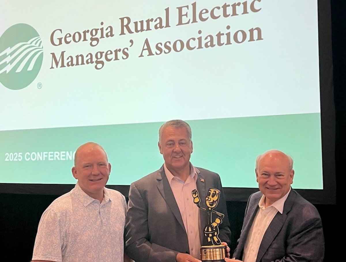 Georgia_EMC's tweet image. Georgia Sen. Steve Gooch received the first-ever EMC Electric Cooperative Champion Award today, honoring his work to support safe, reliable and affordable power to 5 million Georgians served by EMCs. Congratulations
@StephenGooch !