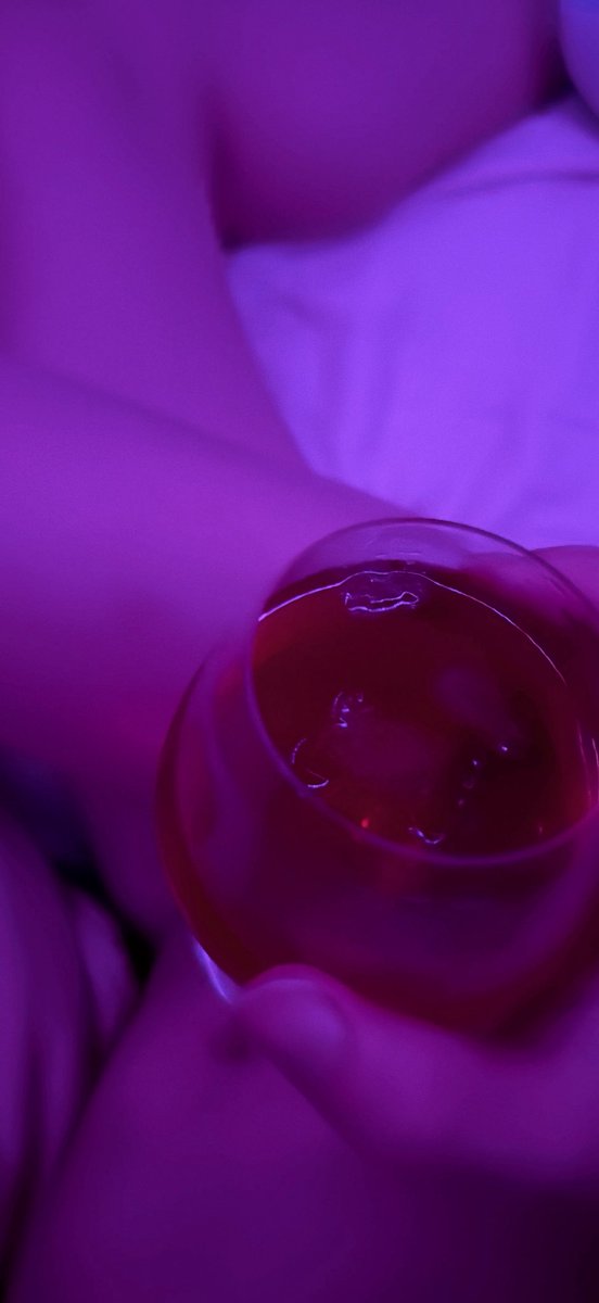 雷姆？UMP45🪽白🤍羽 🦋域宙螟蛾🦋化蛹中～🦋 tweet media