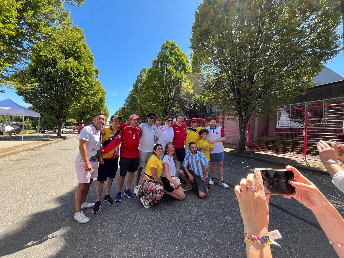 CChileVancouver's tweet image. ⚽️The 2025 Soccer Street Tournament between #Latinamerica Consular Corps of B.C. and #Canada #BritishColumbia government representatives
🥳 A memorable moment @CarnavaldelSol @Latincouver on July 13th
Let's continue to celebrate the Latin culture together❗️
🇨🇱🤝🇨🇦