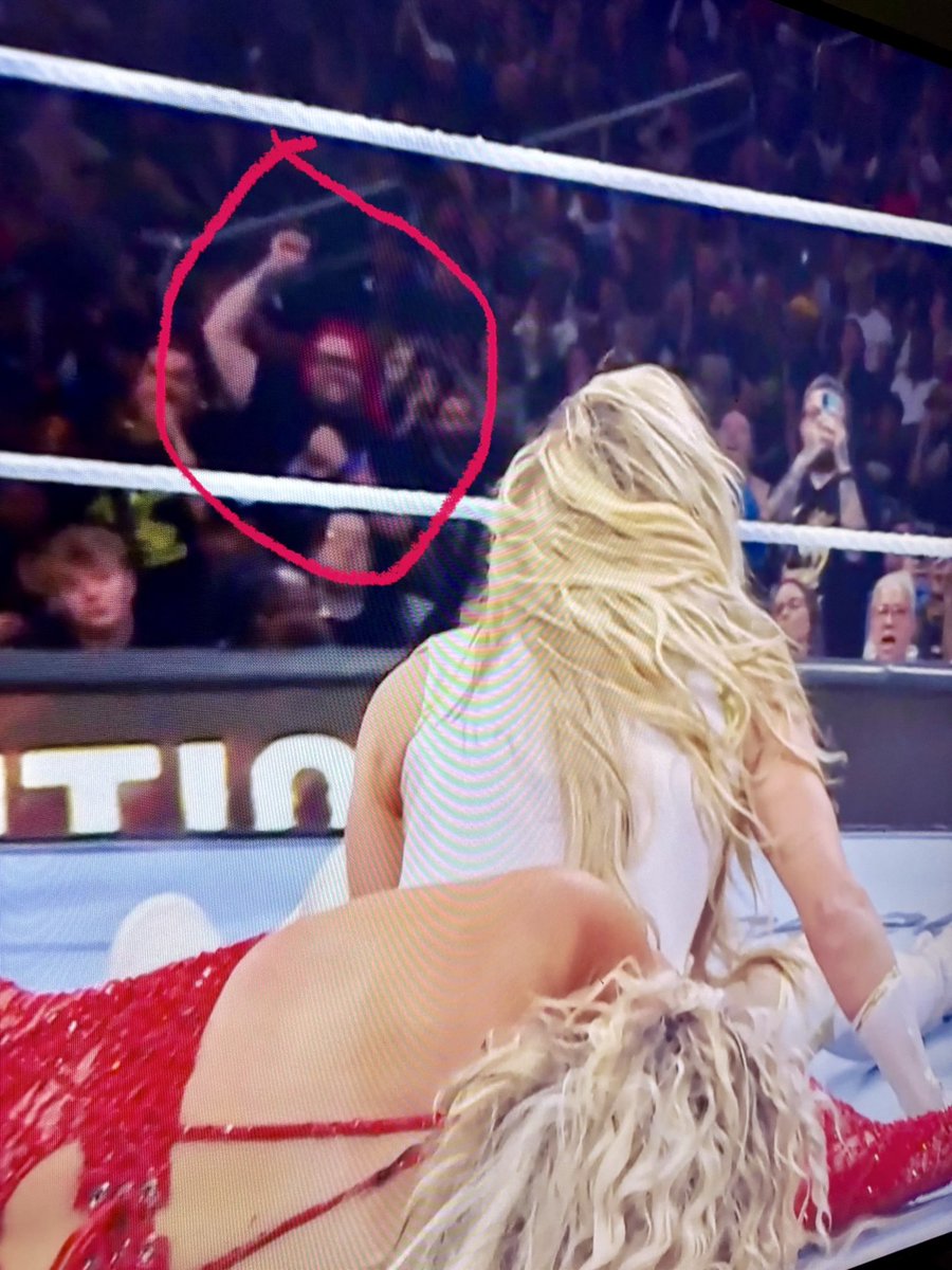 Not <a href="/trishstratuscom/">Trish Stratus</a> staring dead at me on TV. Hey Queen! #lifegoals