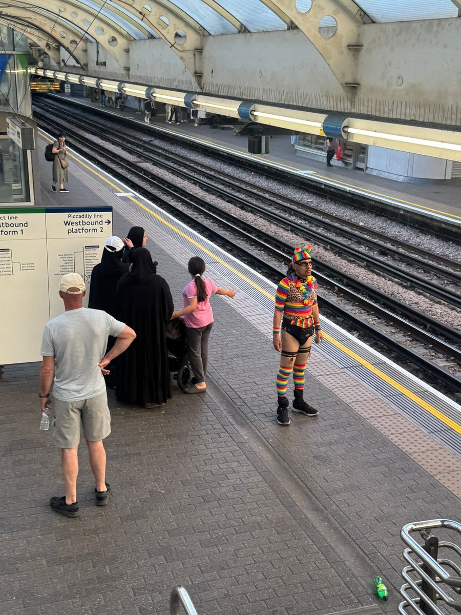 I see Kingston Council's new promotional video has dropped.
<a href="/RBKingston/">Kingston Council</a>