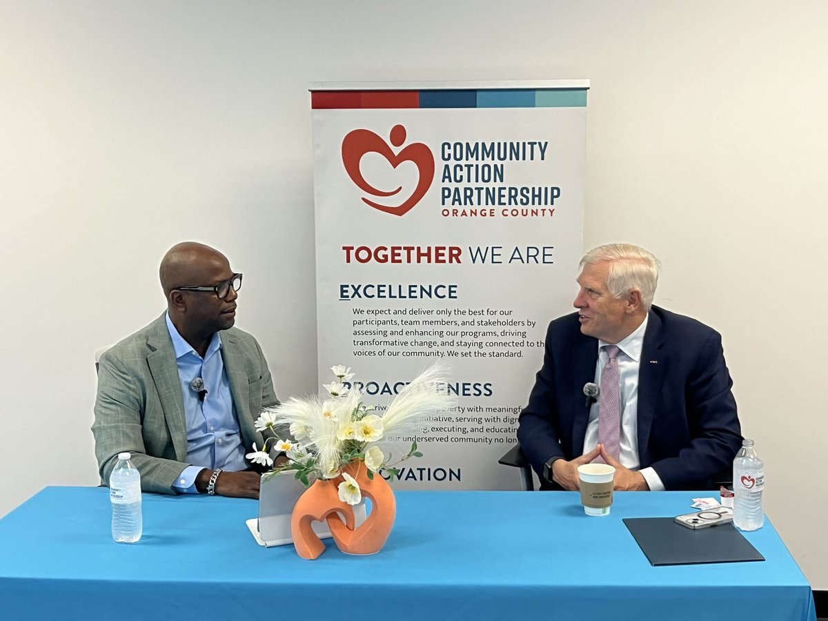 SenatorUmberg's tweet image. I had the pleasure of sitting down with Gregory Scott, the President/CEO of @CAPOrangeCounty to celebrate their 60th anniversary and talk about the tremendous impact they’ve had. CAPOC is a pillar of our community and we look forward to another 60 years of service!