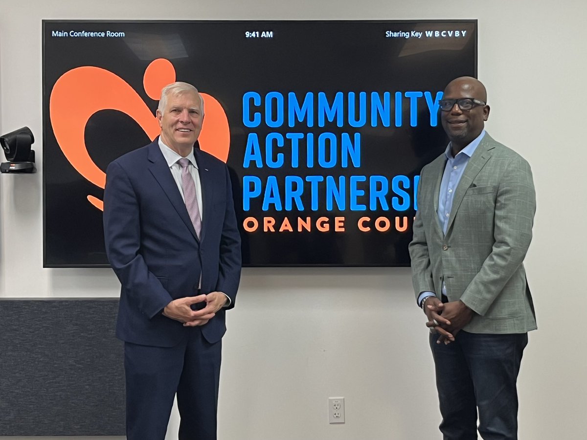 SenatorUmberg's tweet image. I had the pleasure of sitting down with Gregory Scott, the President/CEO of @CAPOrangeCounty to celebrate their 60th anniversary and talk about the tremendous impact they’ve had. CAPOC is a pillar of our community and we look forward to another 60 years of service!