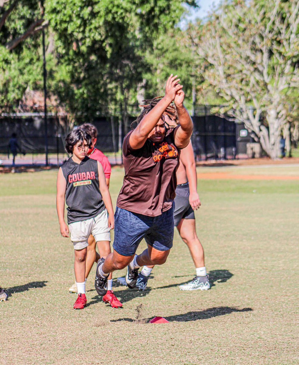 mcnairisrael's tweet image. Some Rest on the Sabbath. This is how I start my week. Gettin in that work. 1% daily.
@TVanceCSCS
@VeniceRecruit10
@VeniceIndianFB
@john_p34
@jleee74
@247recruiting
@AASRHerreraSWFL
@Andy_Villamarzo
@McnairT