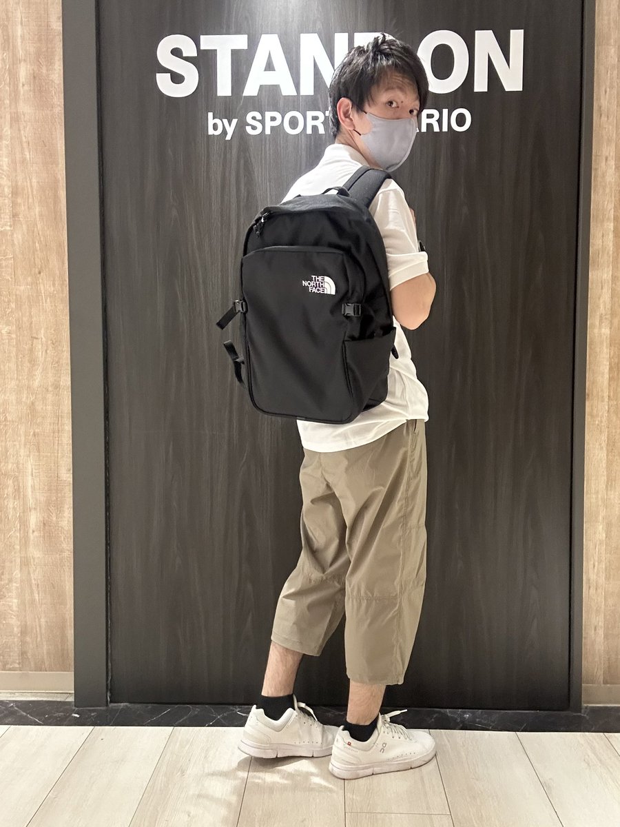 spmariosato's tweet photo. #ノースフェイス #７部丈 #ポロシャツ #カジュアルパンツ #アウトドアファッション #オン好きな人と繋がりたい #ノースフェイス好きな人と繋がりたい #バッグ #Bag #THEROGEAAdvantage #ザロジャーアドバンテージ #THENORTHFACE  #Thenorceface #アウトドアコーディネート #半袖 https://t.co/V0OAG12zVf