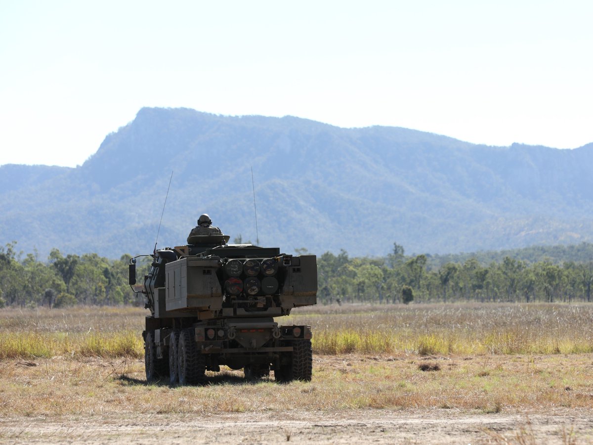 USARPAC's tweet photo. HIMARS and Triple 7s are bringing the thunder at Talisman Sabre 2025! Great to see our partners working together, showcasing advanced capabilities, improving readiness, and building stronger partnerships!

#TS25 #TalismanSabre25 #StrongerTogether #FreeAndOpenIndoPacific #SECARMY https://t.co/S20G3hIHgN