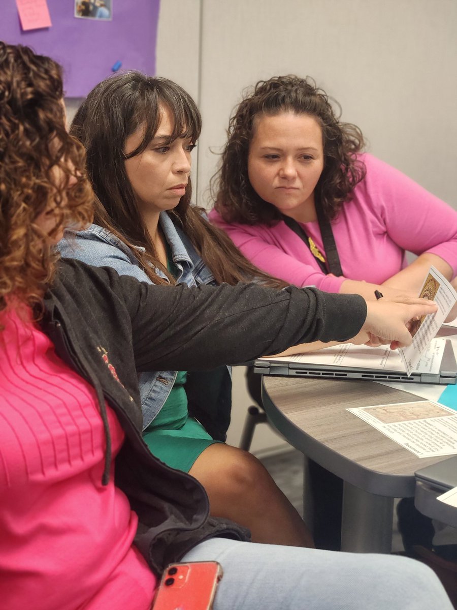 humble_SocSt's tweet image. ICs experienced an exemplar lesson to identify the pillars of our vision in action. @Emily_delaHaye piloted our teachers through this experience. ICs connected the lesson to #path2inquiry #ThinkingLikeAHistorian #exploreB4explain