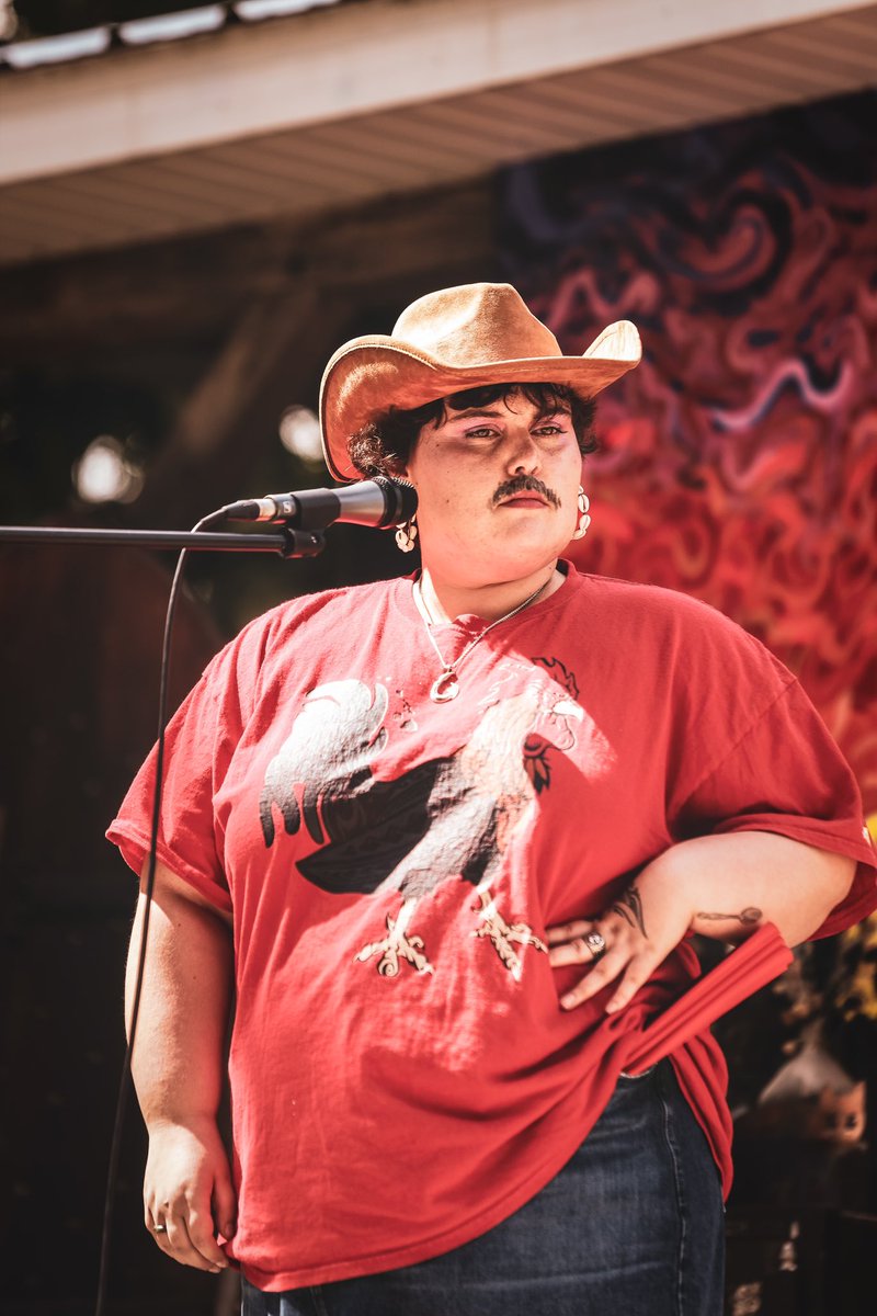 Photos by Mirror Right Media 🪞 
From the Middle of NOWhere festival 

Yeehaw 🤠