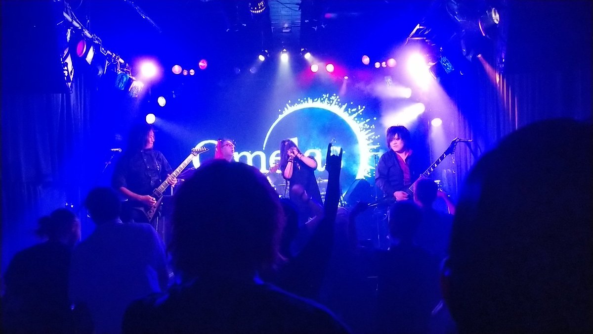 liezou0823's tweet image. やっぱメロデスっていいよね！！
素敵だよね！！
めちゃくちゃカッコよかった(*´ω｀*)
チラ見えしたCocoさんの腹筋が素晴らしい👏(・_・)
なによりトシアキさんのスっと前に出てくる感じ好き(👉°-°)👉
頭振りたい気持ちと動画撮りたい気持ちがせめぎ合い🥺
 #Omelas
 #Wildsidetokyo
 #VEins主催