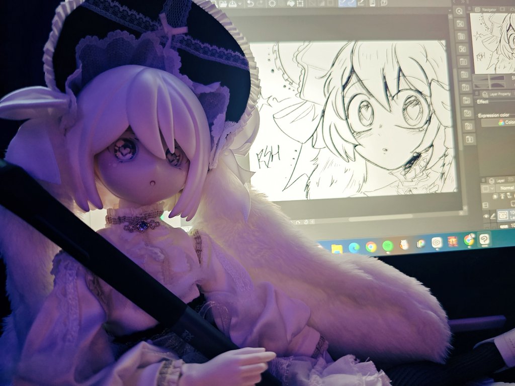 RainbowsideHosp's tweet image. I got my largest BJD yesterday and I wanted to draw her