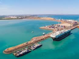 This is Darwin Port. It's not much more than a strip of concrete and a few cranes. Operating it delivers no security function . It's not a military facility. Nothing's changed since the original security review found "nothing to see". Albo's flipflop on ownership was cheap...