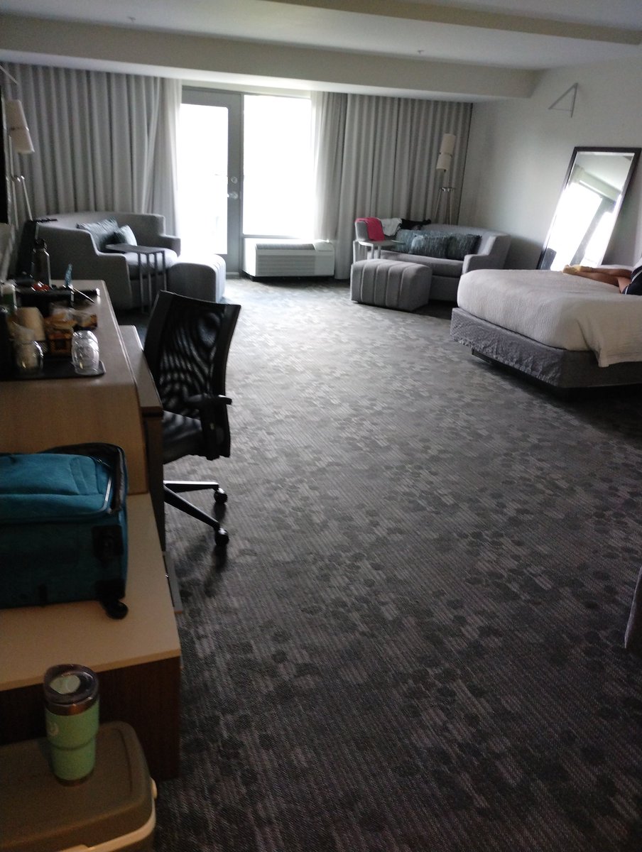 afcbsupporter's tweet image. Staying at the Courtyard @MarriottIntl  in Columbus. Received an upgrade (a hook up from heaven?) dinner at the @hbhcolumbus (great service from Emma) one real smile and one under duress. I&apos;ll call this a win. Tomorrow is day 1 of orientation at Ohio State