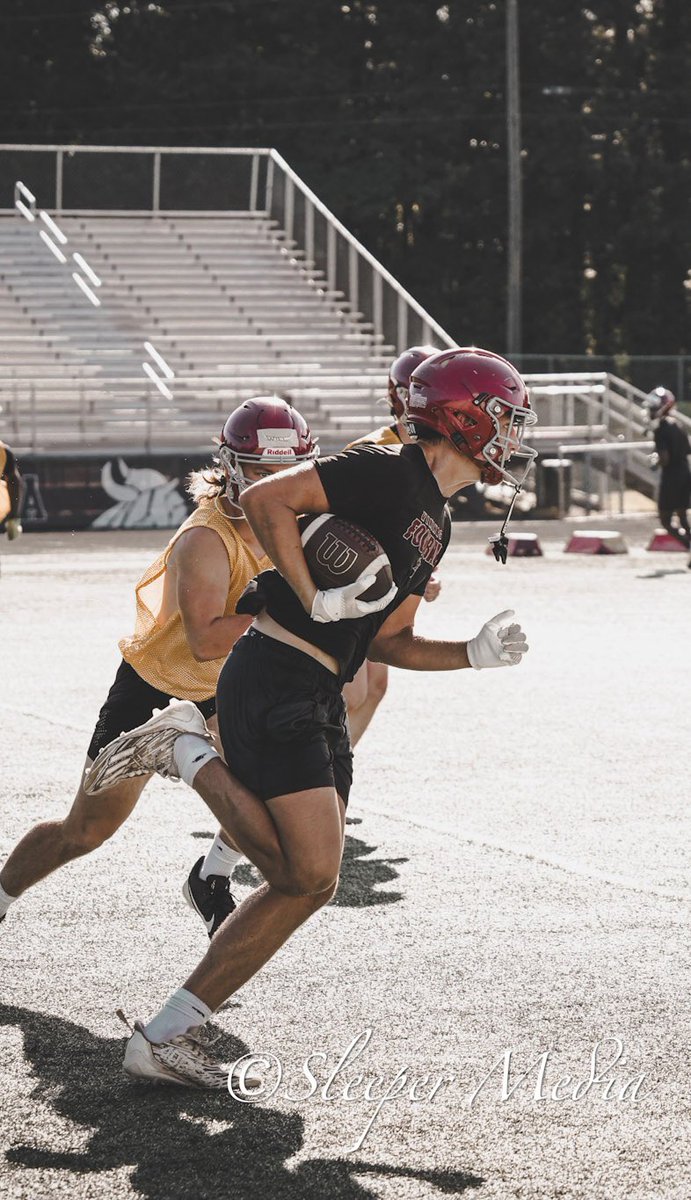 LKellzGA's tweet image. Coweta Co has a few things to brag about, but in my opinion one of the best is some amazing Sports Photographers!  If you’re not using @SleeperMedia &amp;amp; @BeTheRamMedia for your team’s sports photography you’re fumbling big, they have amazing eyes &amp;amp; incredible talent! 📸🏈💯

#TE